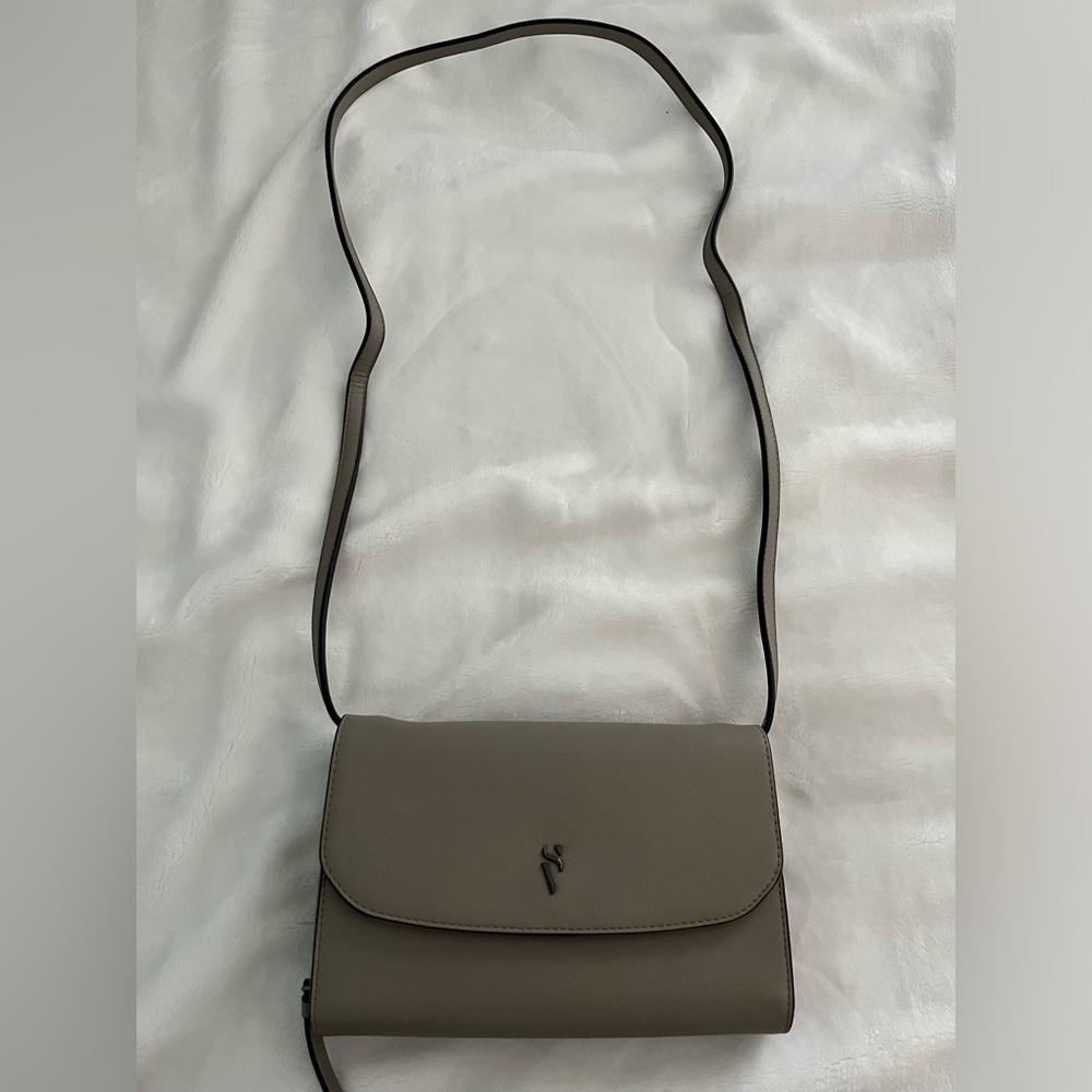 Vera Wang cross body bag
